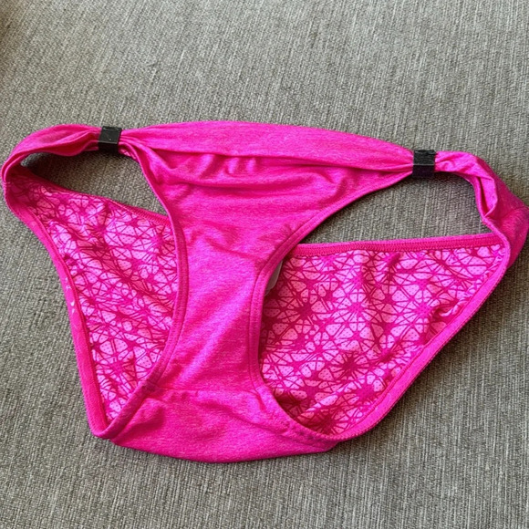 Oakley impact banded hipster hibiscus size large pink bikini bottom NWT - Picture 10 of 11
